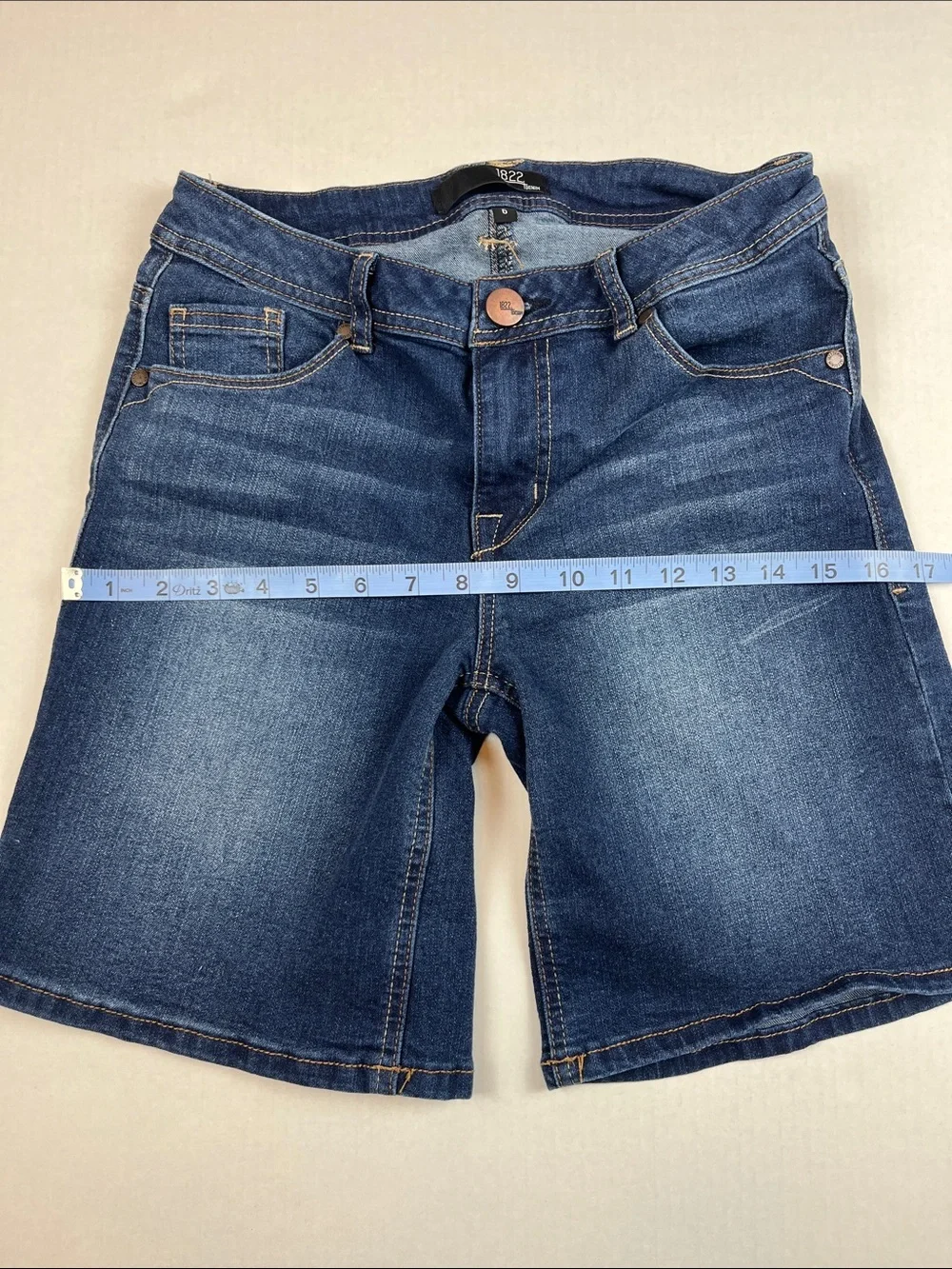 1822 Denim Shorts- size 6